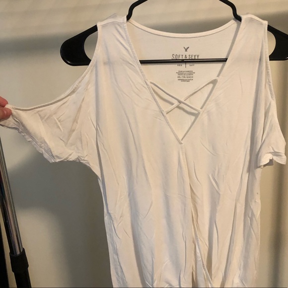 Off the shoulder Top - Picture 2 of 4